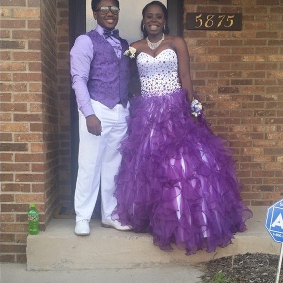 Purple prom dress - Picture 3 of 3